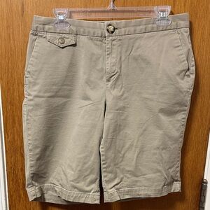 Dockers Women's Tan Flat Front Shorts